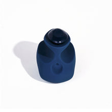 Load image into Gallery viewer, Fin by Dame - Vegan Vibrator - Bold Humans - Beginner vibrator, Couple vibrator, External vibrator, Toy, Vibrator
